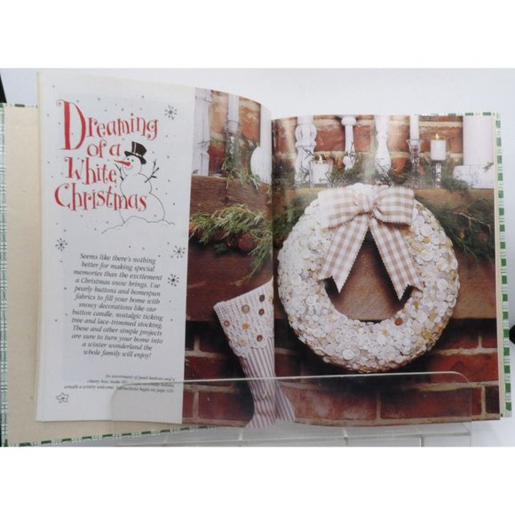 Gooseberry Patch Christmas Book  #3  Crafts,Recipes, Decor ©2001 - Picture 5 of 7